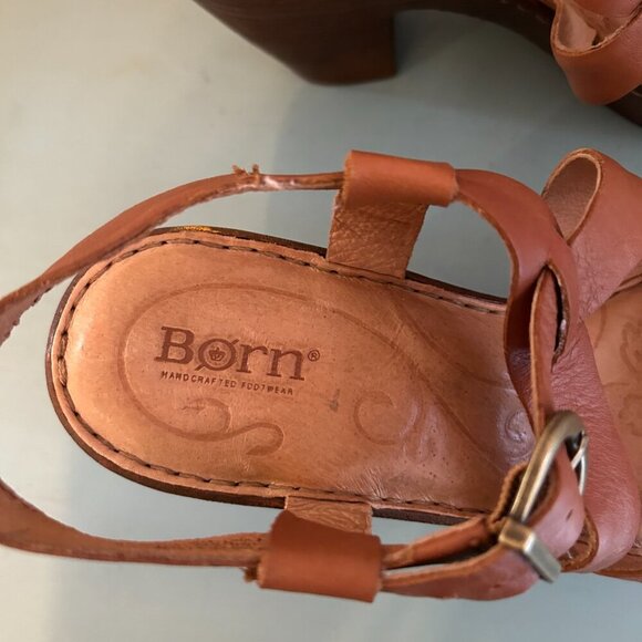 Born Tan Sandals with Chunky Heel and Adjustable Straps - Picture 7 of 12